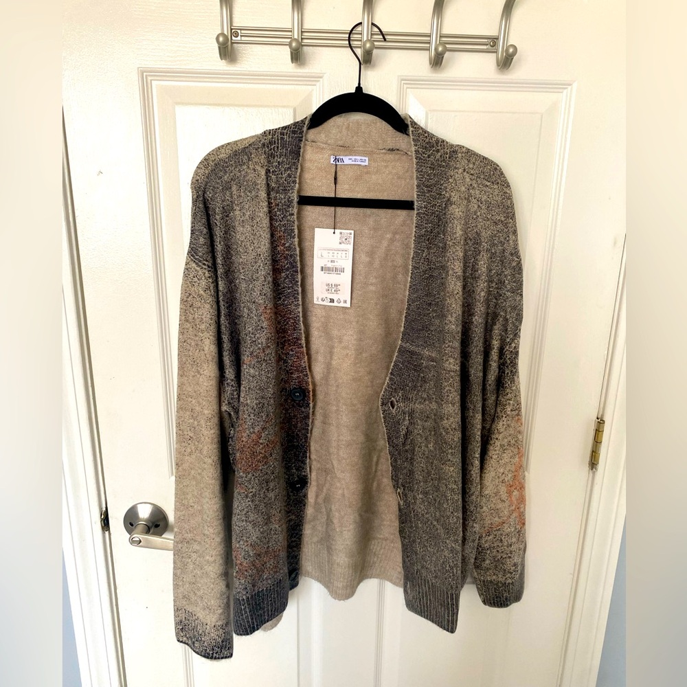 NWT ZARA Abstract Print Cardigan